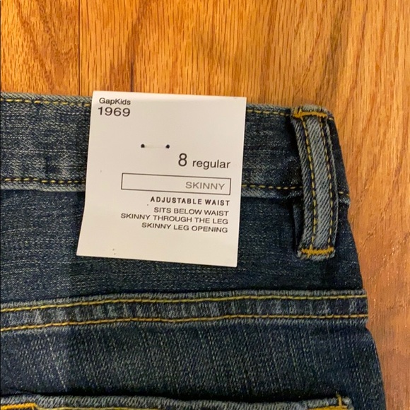 NWT Gap Jeans w/stretch 8yr - Picture 3 of 4
